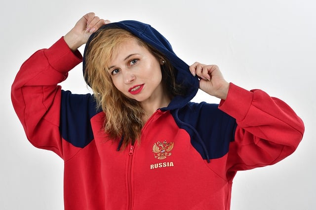 仅看到足球 仅看到足球