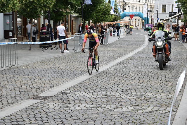 年轻球员拥 年轻球员拥